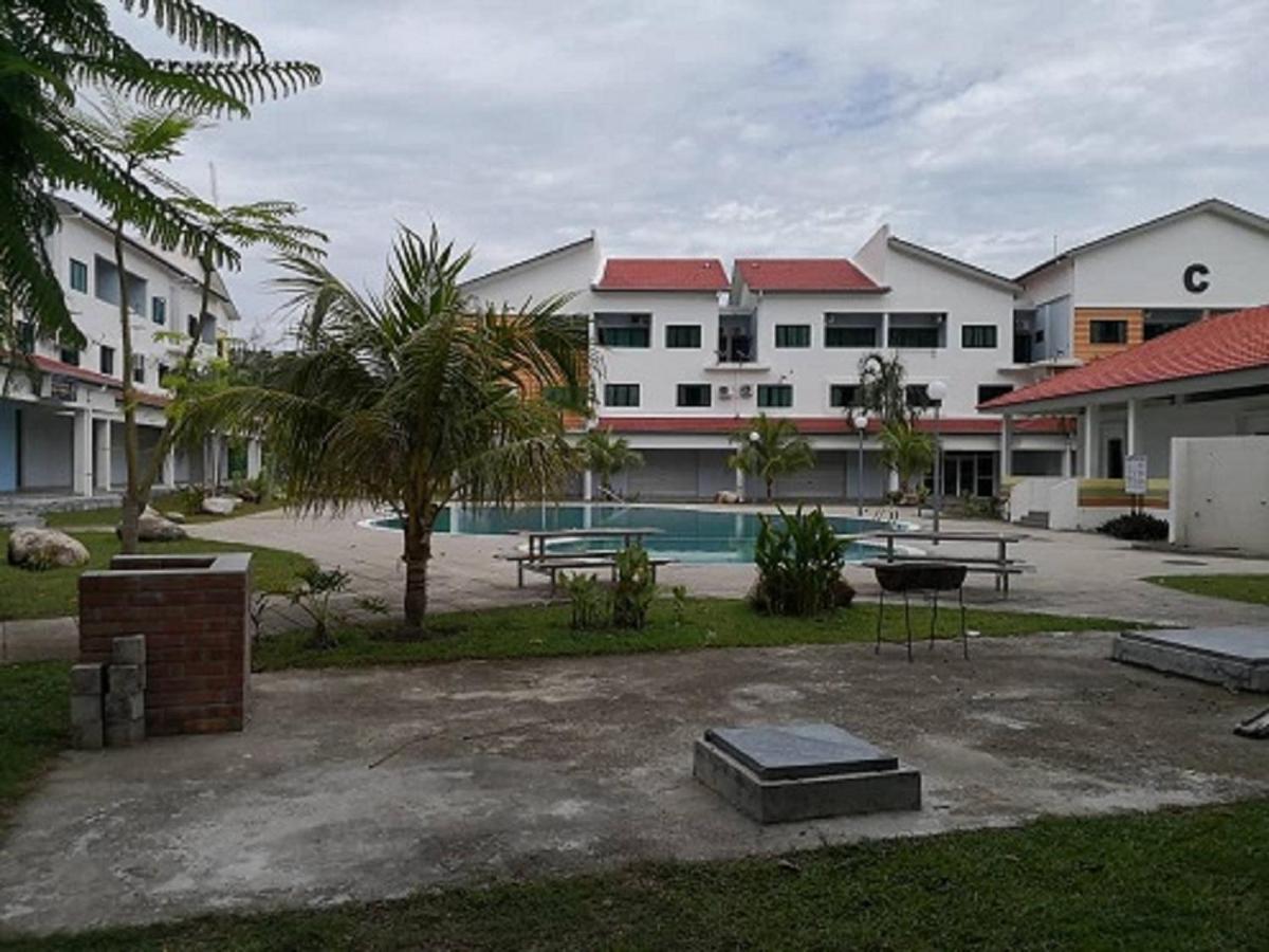 Fun Studio Pangkor Pekan Pangkor Exterior photo